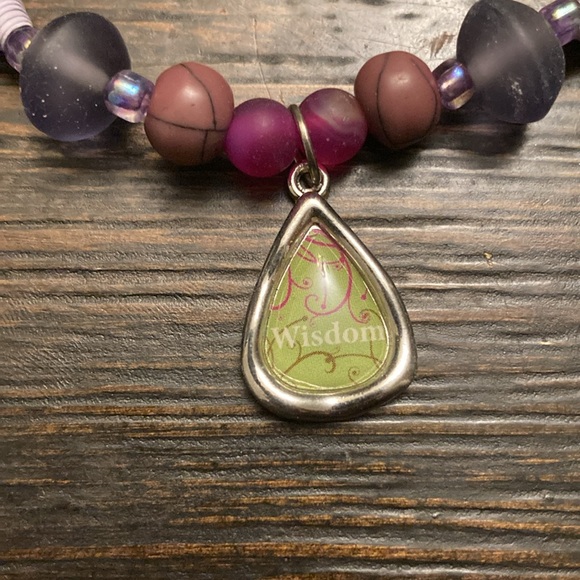 Handmade purple wisdom necklace - Picture 2 of 4